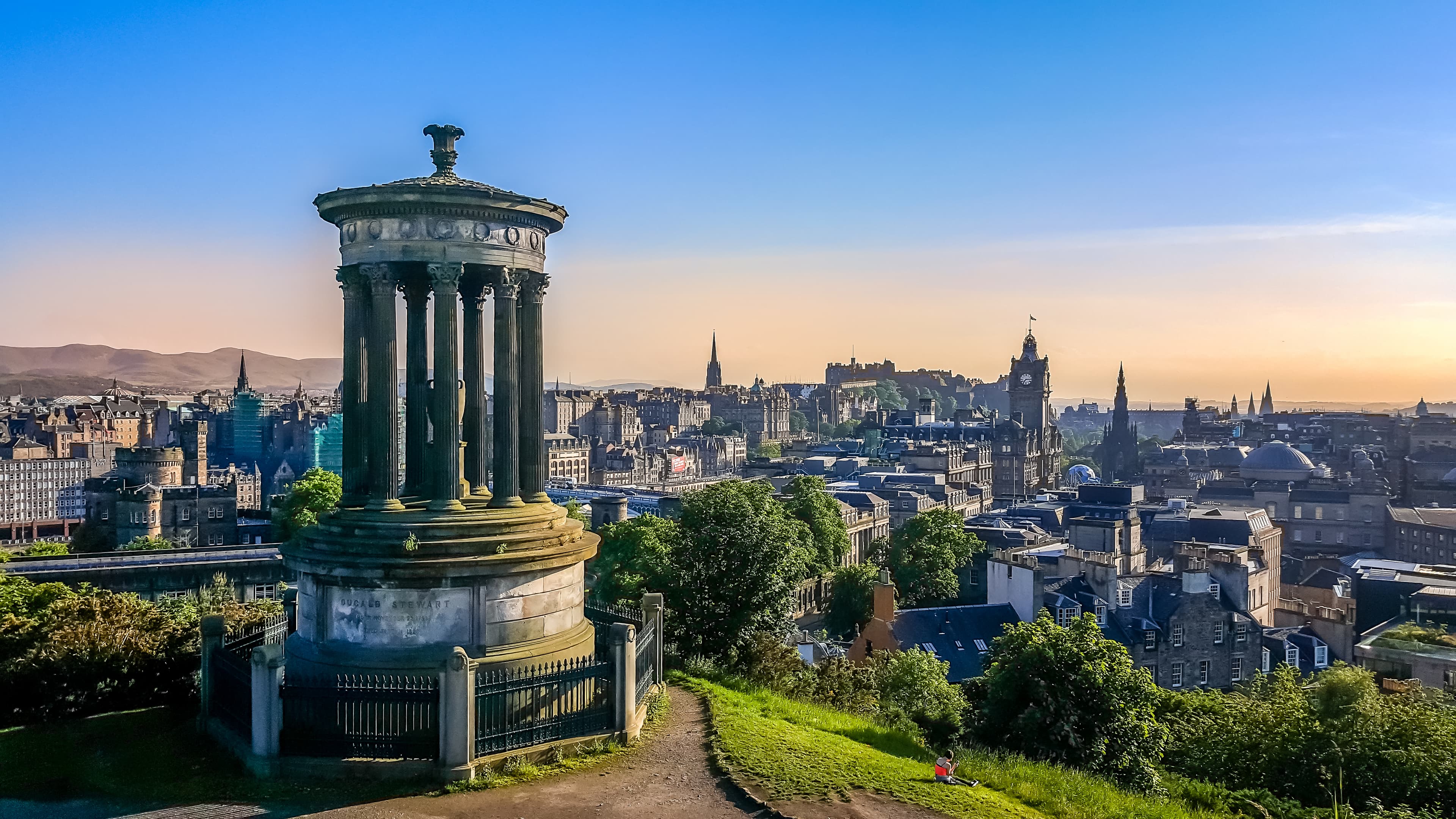 Edinburgh skyline